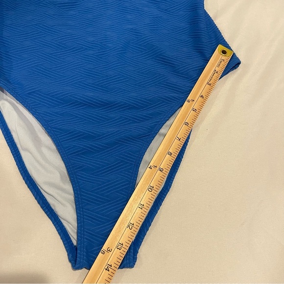 CupShe NWT Sea Surface Texture Deep V Wire Cheeky Swimsuit Royal Blue Size Large - Picture 16 of 16